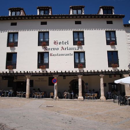 Hotel Nuevo Arlanza コバルビアス エクステリア 写真