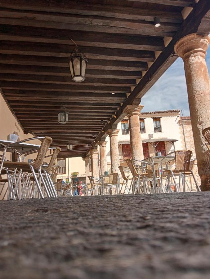 Hotel Nuevo Arlanza コバルビアス エクステリア 写真