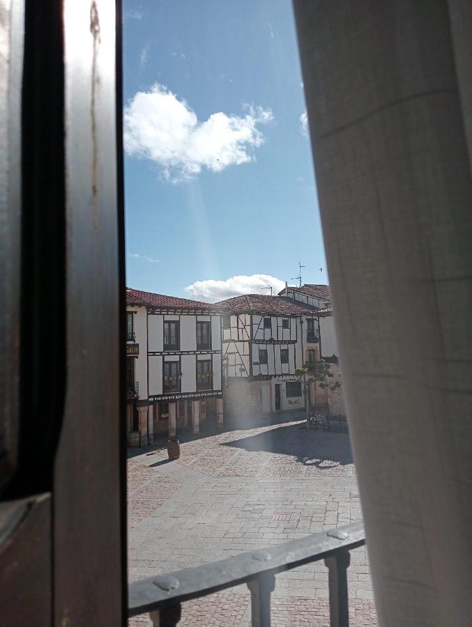 Hotel Nuevo Arlanza コバルビアス エクステリア 写真